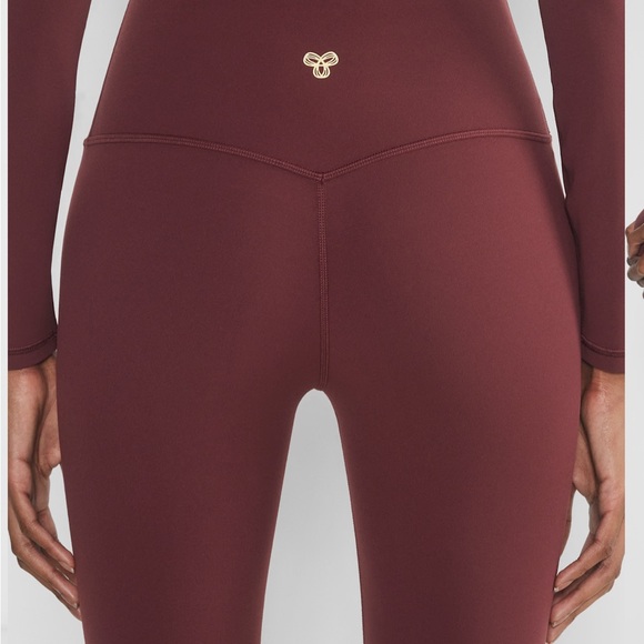 Golden - BUTTER Cheeky Infinite Hi-Rise Legging - Picture 5 of 5